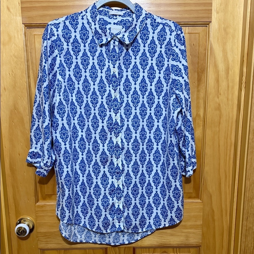 Chico's Blue & White Patterned 100% Linen No Iron Shirt. Chico’s Size 2/US 12.